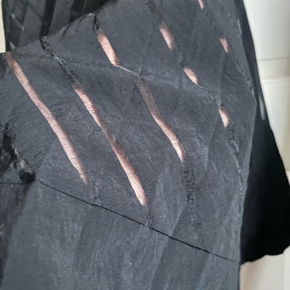 CLUB MONACO Burnout Pleated Maxi Dress Black Size 8 - Picture 13 of 13